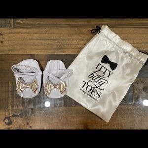Baby “Itty Bitty” Lace Up Moccs (White & Gold)